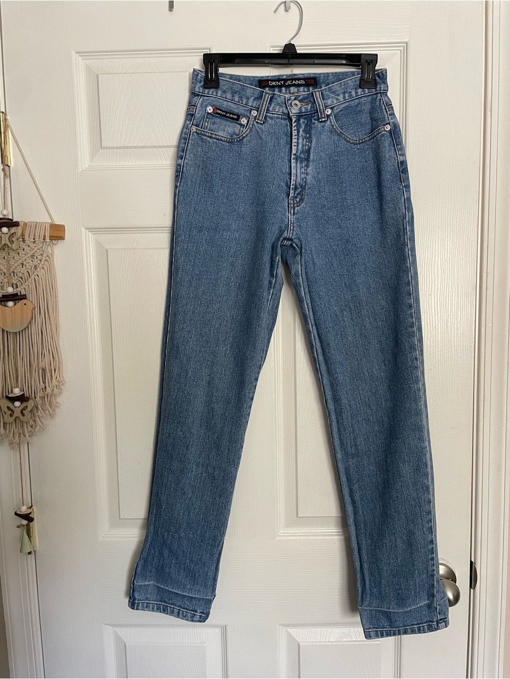 Vintage DKNY Jeans Women's Sz 6 Classic High Rise Straight-Leg Blue Denim Jeans
